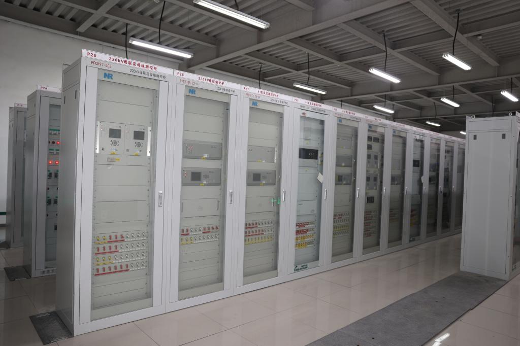 集智聚力见行动 决战百日建新功 | yl6776永利集团有限“伊吾氢能环保？？？？萍加邢薰窘220千伏变电站”项目顺遂送电-yl6776永利集团