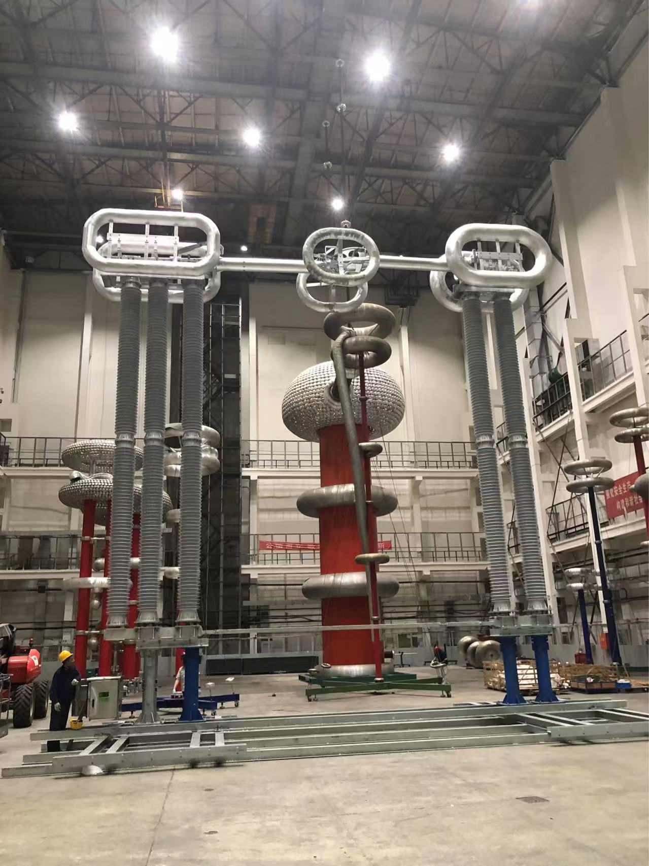 集智聚力见行动 百日决战建新功 | yl6776永利集团有限高海拔408kV直流隔脱离关研发乐成-yl6776永利集团