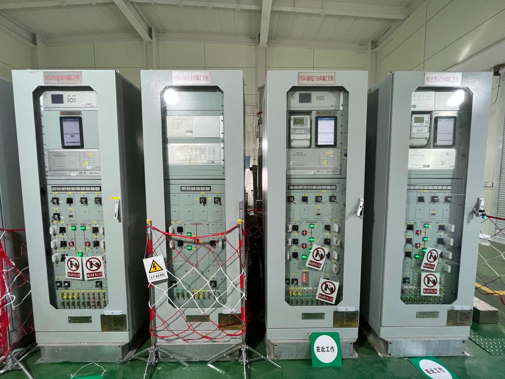 主题教育 · 建新功 | 科技登高——yl6776永利集团有限自研GIS就地监测显示装置实现首次工程应用-yl6776永利集团