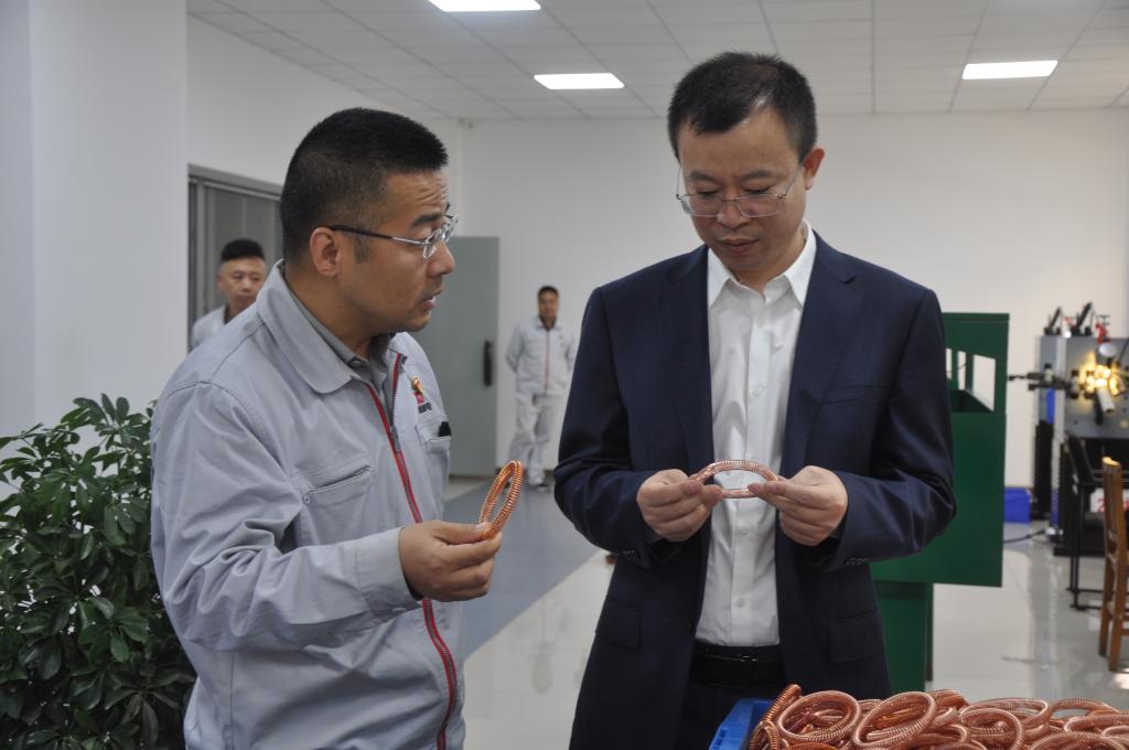 主题教育·视察研究 | “调”以务实 “研”以致用——公司向导班子成员深入开展主题教育视察研究① -yl6776永利集团